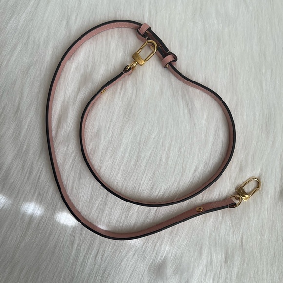 🔥LOUIS VUITTON NéoNoé bucket bag. - Picture 9 of 15